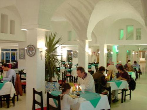 Hari Club Beach Resort 