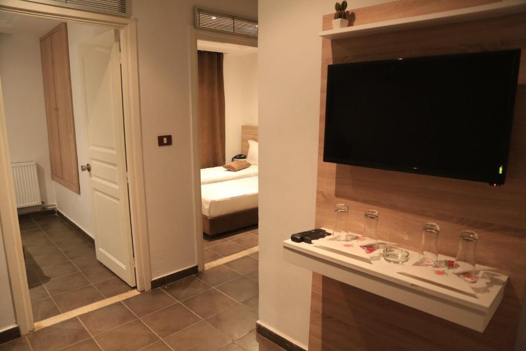 Mondial  HOTEL